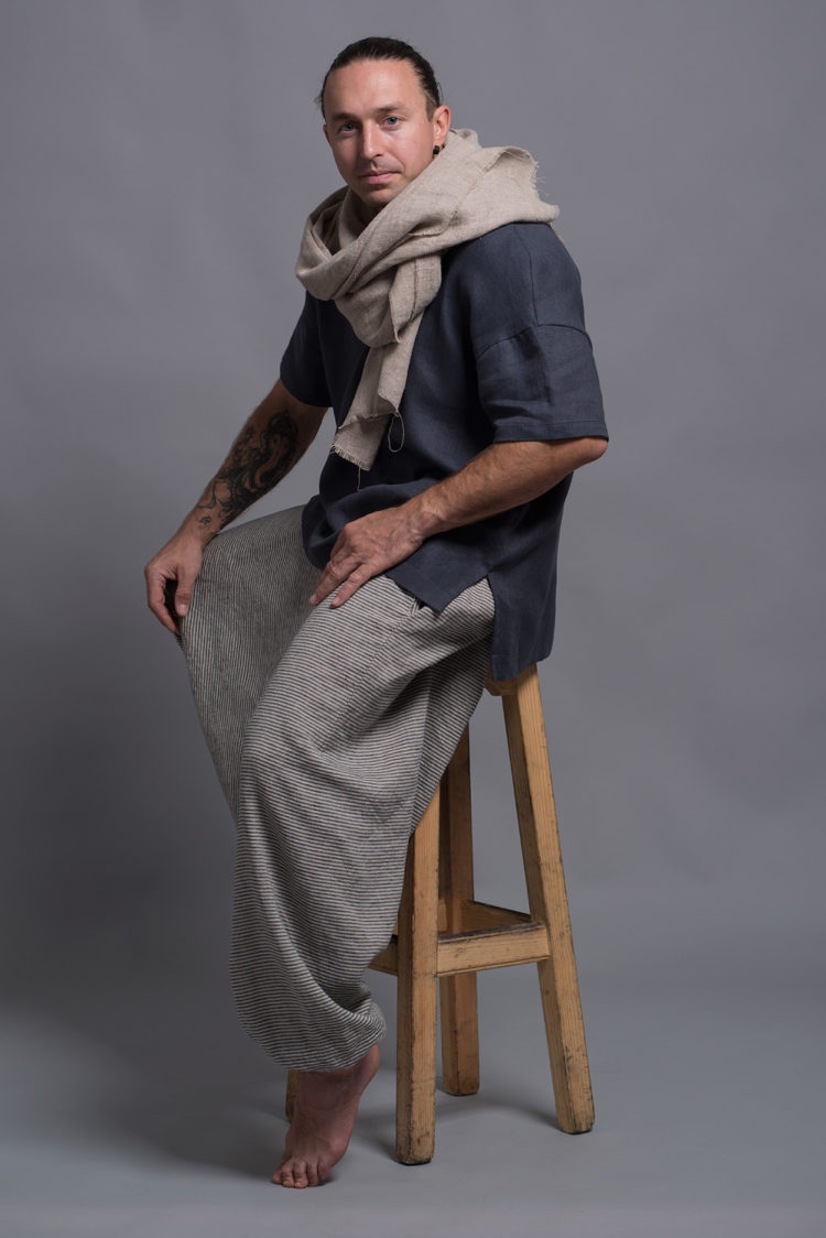 Men's relaxed harem pants with a minimalist design