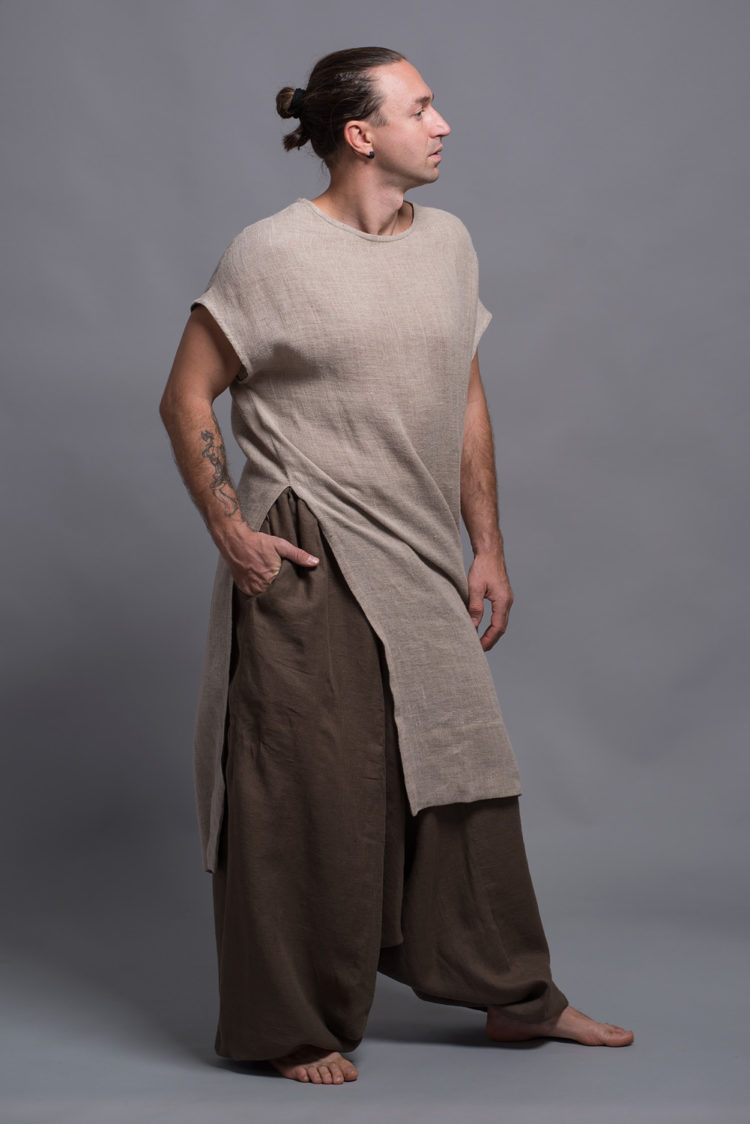 Men's Drop-Crotch Pants for Casual Wear – Stylish and breathable linen pants with a loose fit and soft texture. paired with men’s linen tunic with high slits.