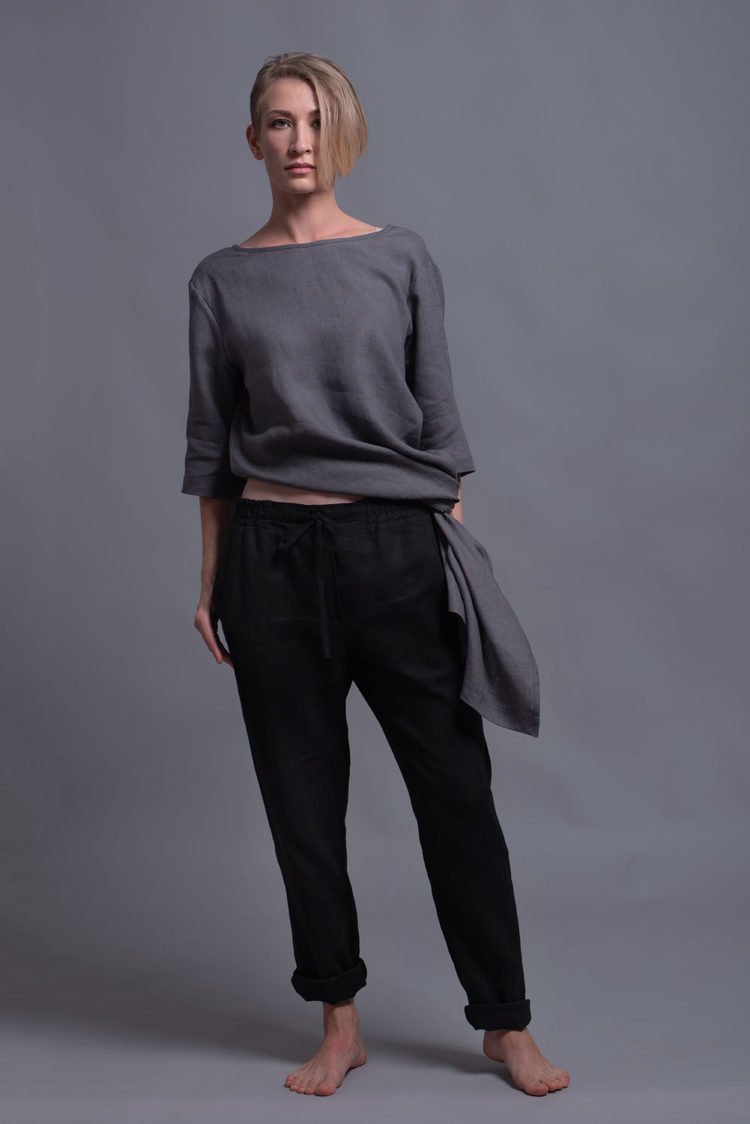 Sustainable and stylish linen tapered trousers for eco-conscious fashion lovers.