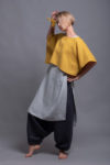 Side view of the cropped lagenlook top DION, highlighting the loose silhouette and half sleeves.
