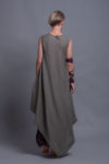 Back view of the Maxi Linen Tunic Dress YUCCA, designed for a comfortable and elegant fit.