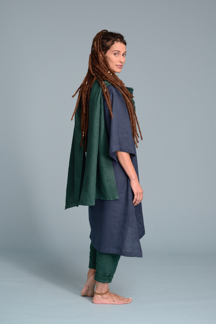 Pure linen scarf, perfect for all-season wear and versatile styling
