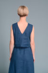 Back view of the V-Back Linen Tank Top LUNA, featuring a bold V-cut open back