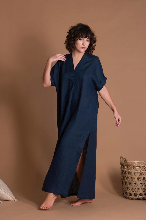 D045_Long_V-Neck_Flax_Dress_With_Sleeves