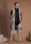 Ethnic-Inspired Men’s Linen Kurta – Lightweight and Breathable