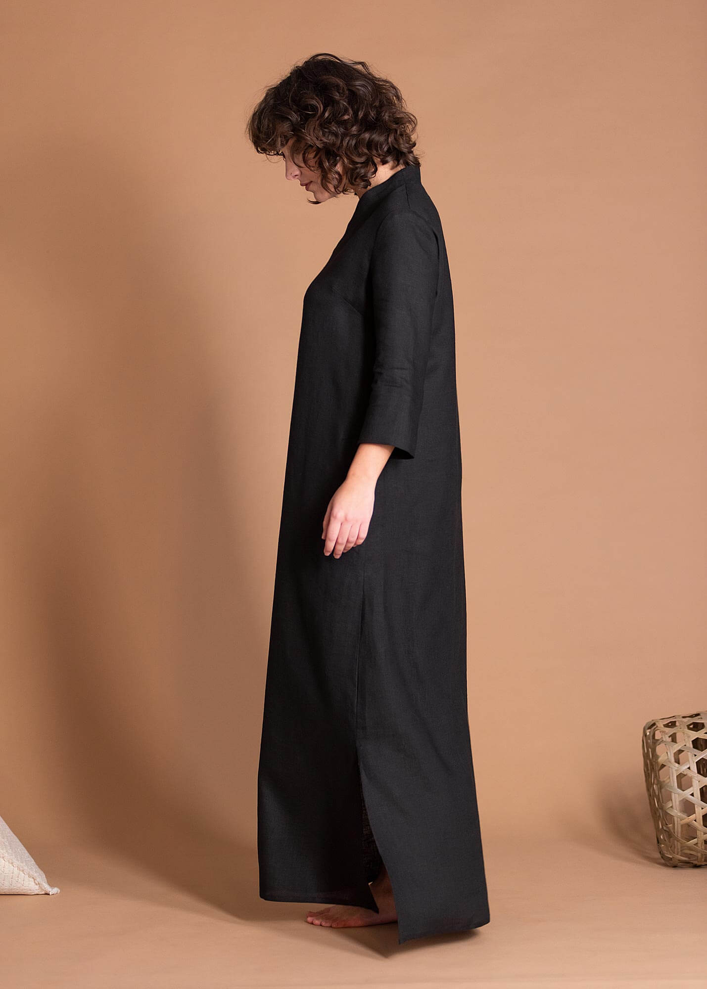 Black Linen Maxi Dress With Sleeves And Deep Side Pockets