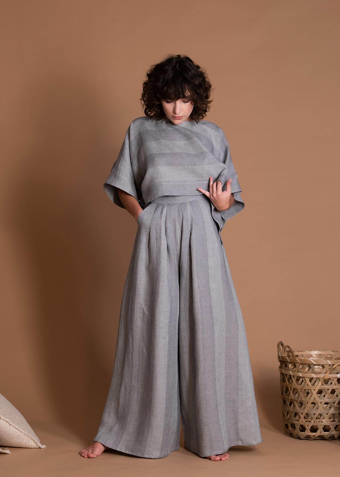 Gray Loose Fitting Palazzo Linen Pants With Zipper And Pockets
