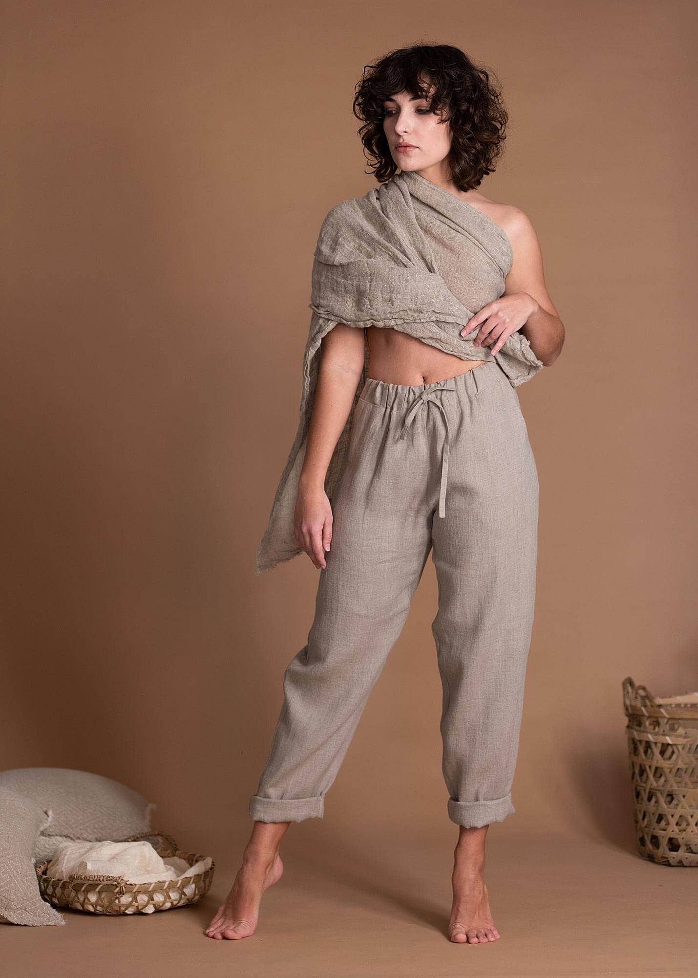 Everyday Loose Fitting Tapered Women's Linen Pants With Wide Elastic Waistband And Side Pockets