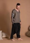 Men’s linen tank top with a relaxed fit and breathable fabric