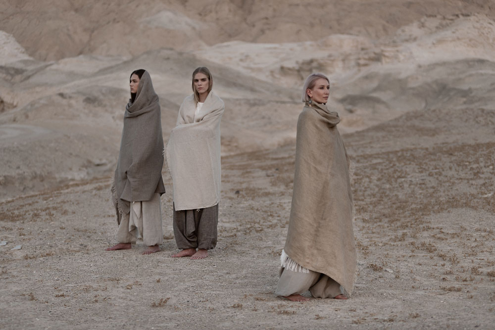 Desert Hues: warm Linen shawls
