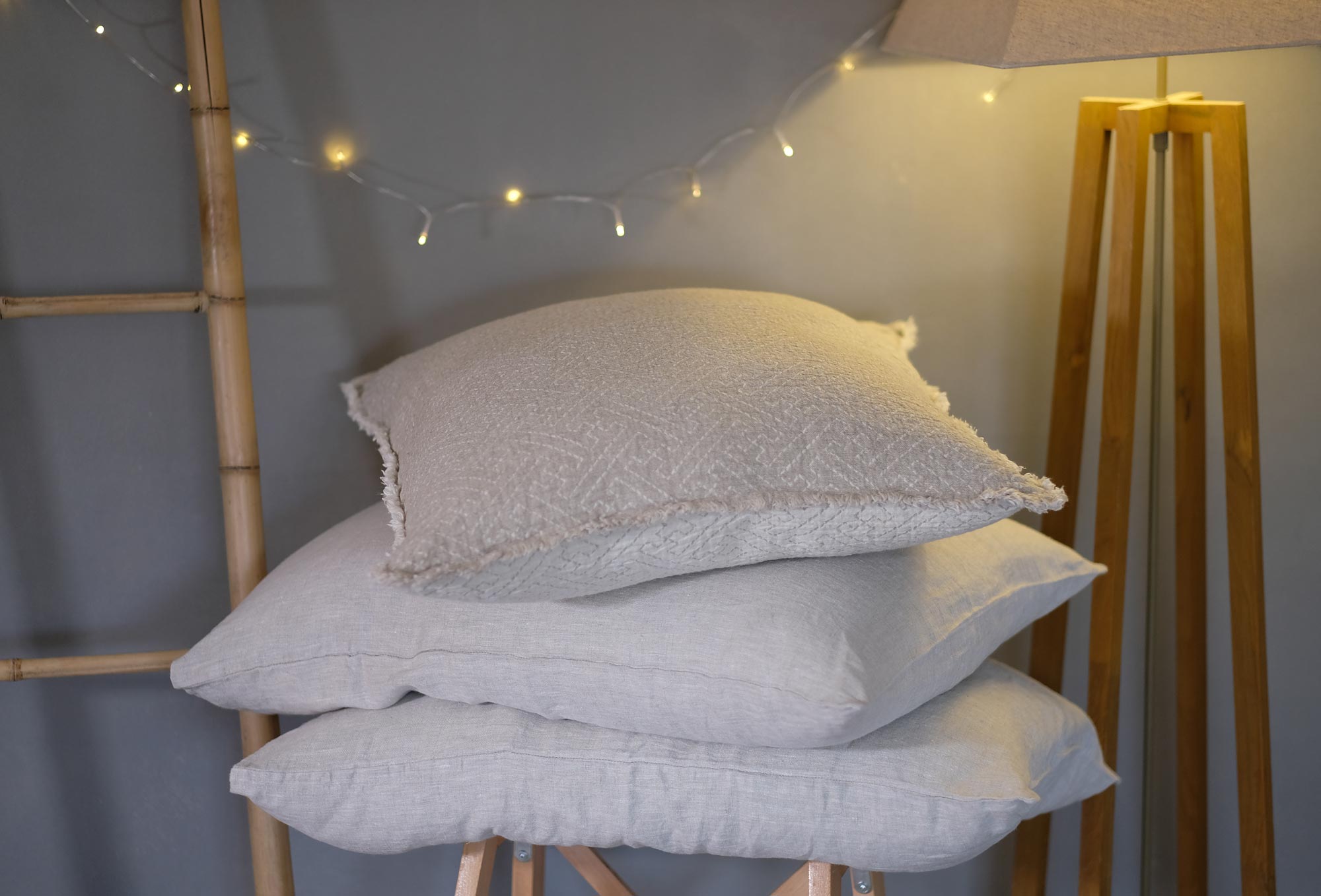 10 Ways to Style a Linen Throw and Pillow Covers in Your Home